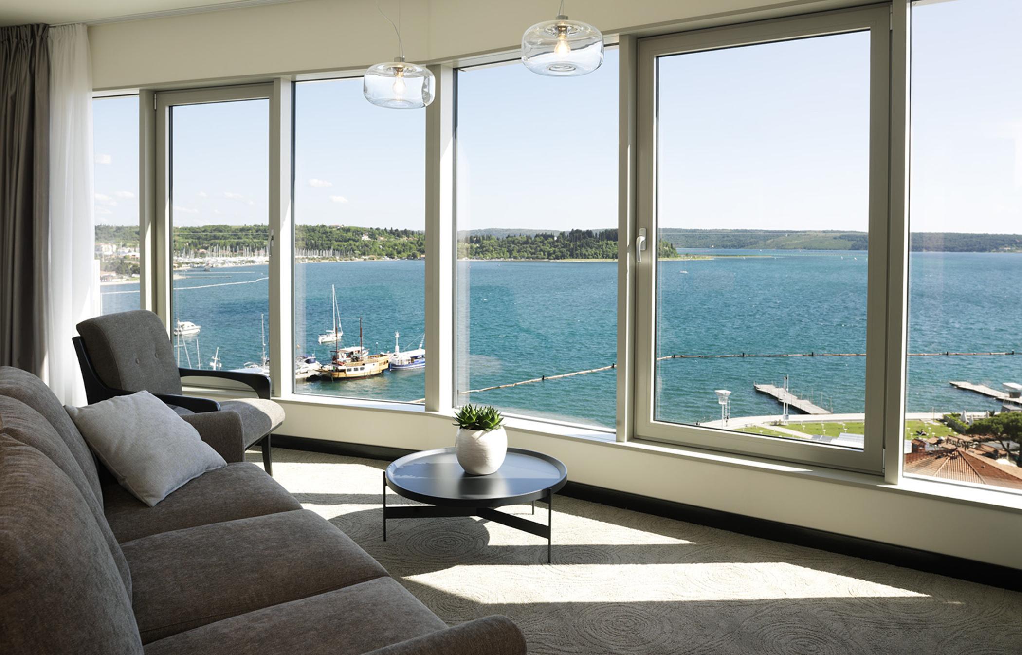 Hotel Slovenija - Terme & Wellness Lifeclass Portorož Extérieur photo A view of the Lake from the hotel